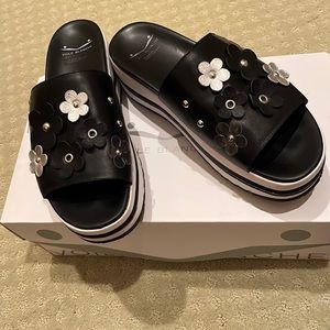 Voile Blanche Summer Flower Vitello Sandal Size 39 in Excellent condition